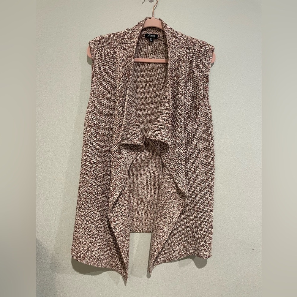 Jones New York long line vest. Size XL